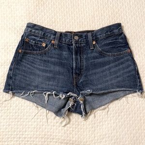 Levi’s 501 denim shorts size 27